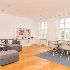 Parkview Alsergrund By Ichbucheat , Wien Österreich